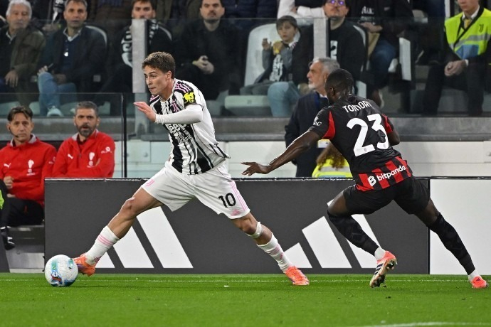 卡萨诺：如果是我会把科内卖给国米，然后罗马签下埃德森和卢克曼（卡萨诺支招：先将科内卖给国米，再促罗马引进埃德森与卢克曼）