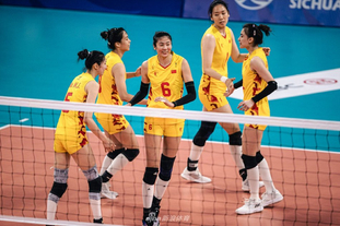 贝尼特斯：我对被阿森纳淘汰并不满意；点球大战是五五开（贝尼特斯谈出局：不满被阿森纳淘汰，点球大战胜负五五开）