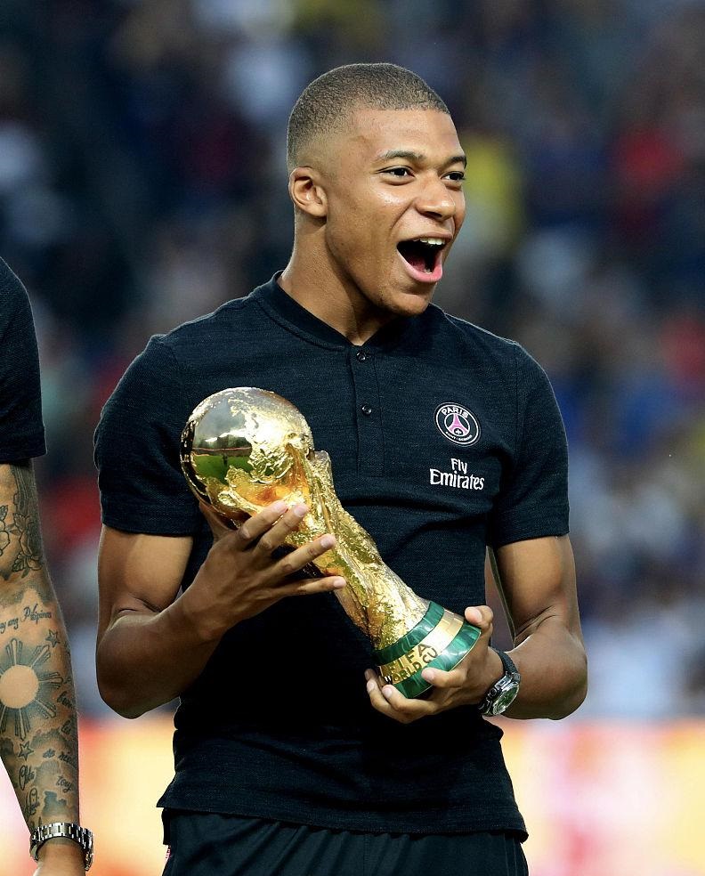 韩足协人士：有和日本联办亚洲杯的考虑，联办能减轻经济负担（韩国足协：正考虑与日本联合承办亚洲杯，以分担经济压力）