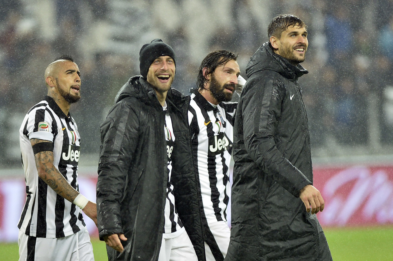 英超：阿森纳客场3-1击败莱斯特城（英超：阿森纳3-1客胜莱斯特城）