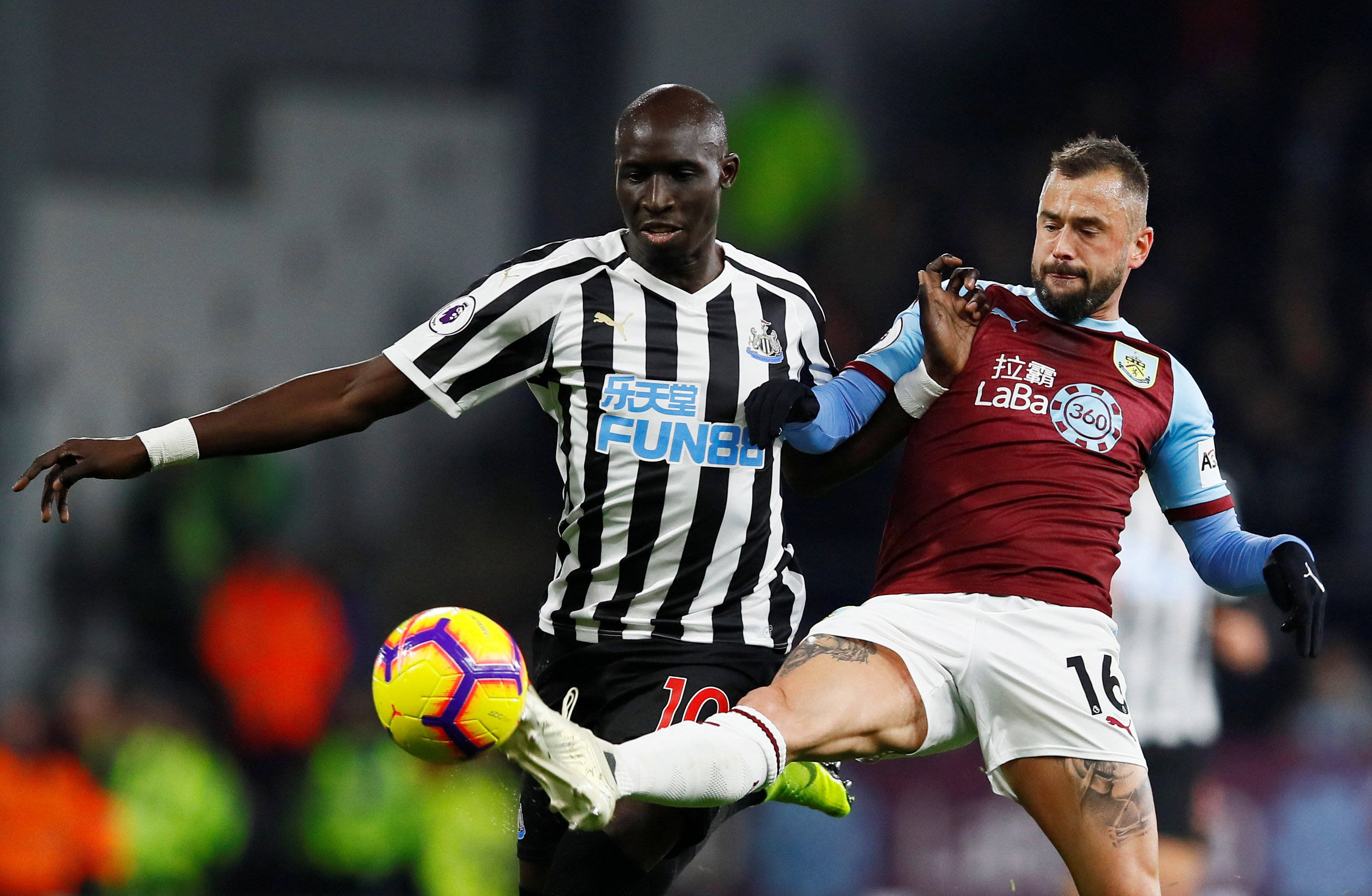 客场与毕包互交白卷，巴黎遭遇近10年球队欧冠首场0-0（巴黎客场与毕尔巴鄂互交白卷，近十年来首次欧冠揭幕战踢成0-0）