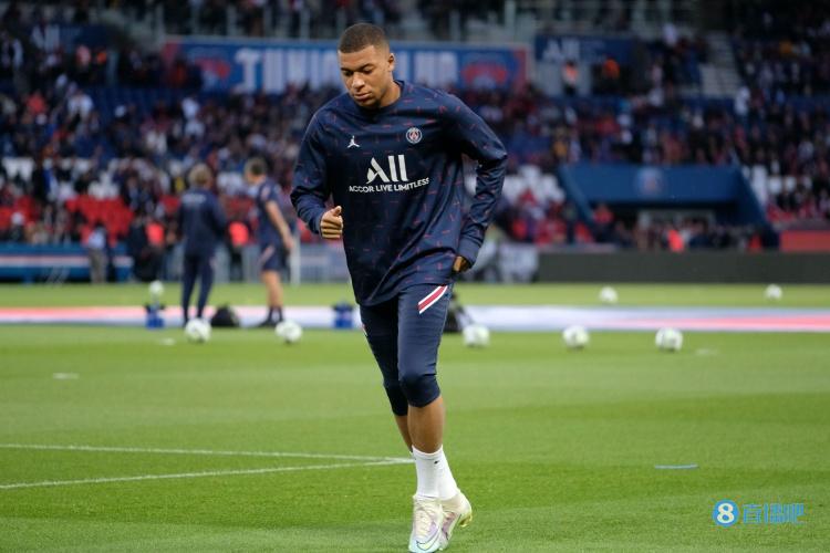 球队攻防节奏非常平衡（球队攻守节奏相当均衡）