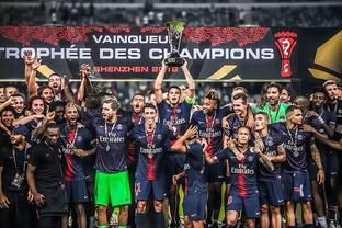 拓记为杨瀚森炮轰裁判荒唐！美媒再赞顶级策应天赋 斯帅回应显得无奈（拓记替杨瀚森怒批荒唐判罚，美媒再度盛赞顶级策应天赋，斯帅回应颇显无奈）