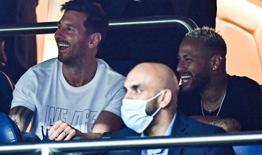 官方：傅明、马济等人组成的裁判组将执法日本vs加纳（日本vs加纳之战将由傅明、马济领衔的裁判组执法）